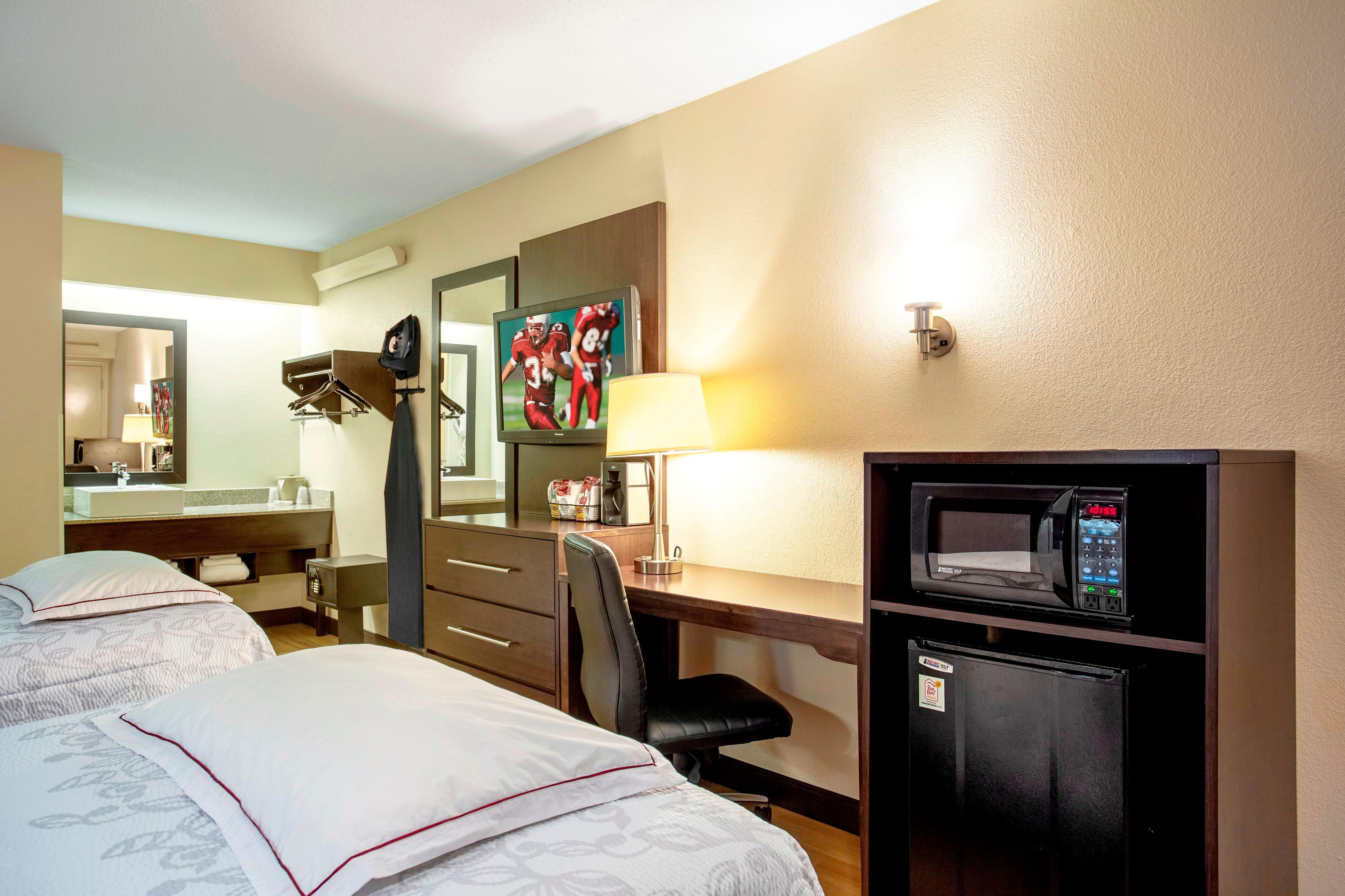 Red Roof Inn Plus+ Baltimore-Washington Dc/Bwi Airport Лінтікум Екстер'єр фото