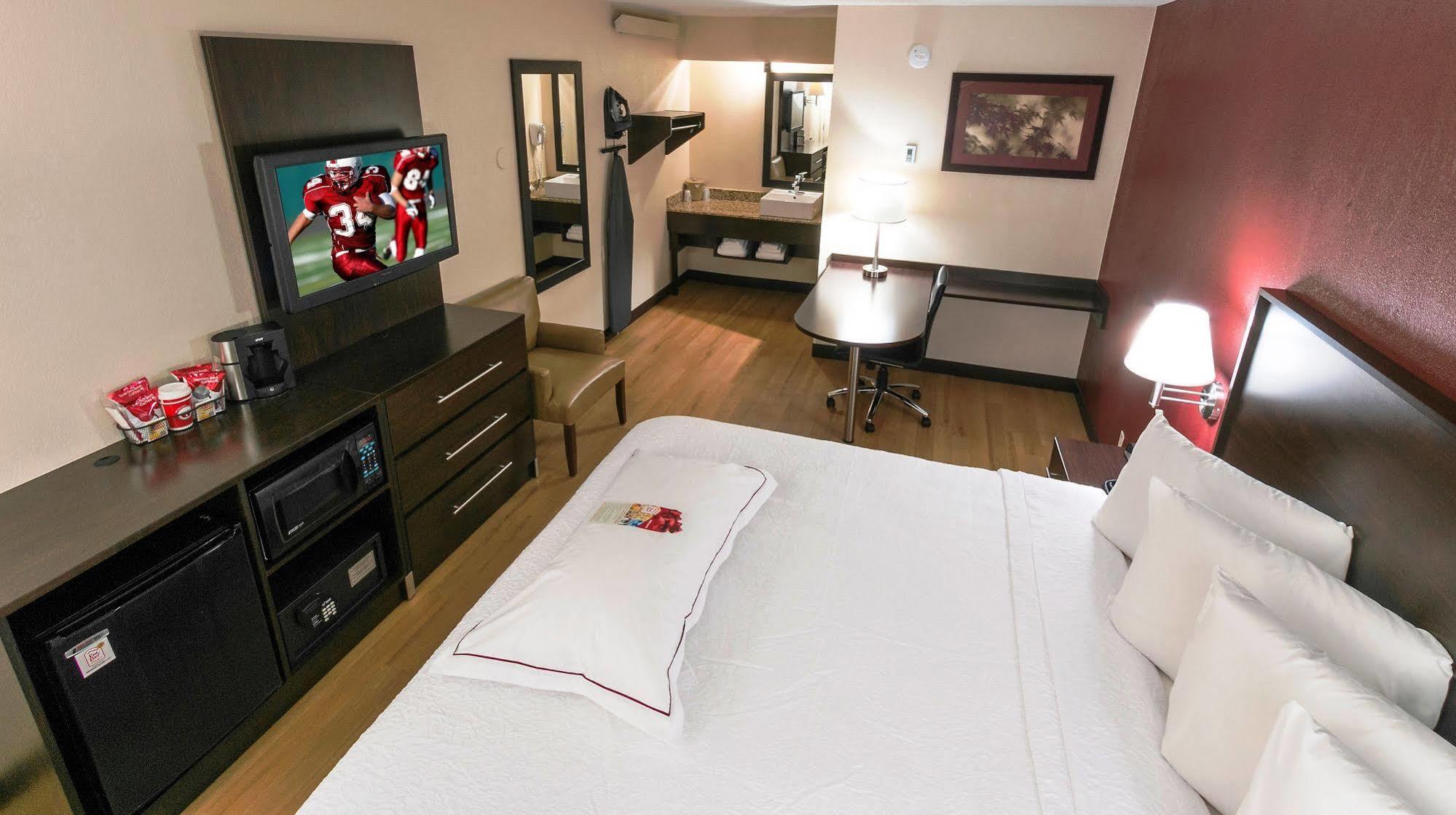 Red Roof Inn Plus+ Baltimore-Washington Dc/Bwi Airport Лінтікум Екстер'єр фото